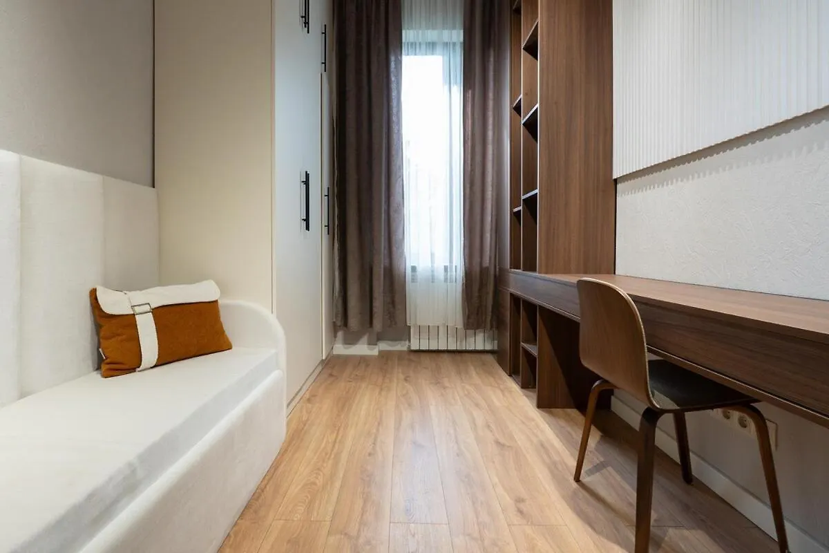 Modi Tbilisi - Boutique 2Br Flat Near Rustaveli Metro Station Apartman 0*,  Grúzia