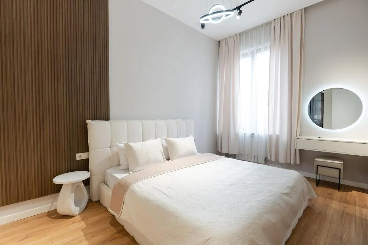 Modi Tbilisi - Boutique 2Br Flat Near Rustaveli Metro Station Apartman