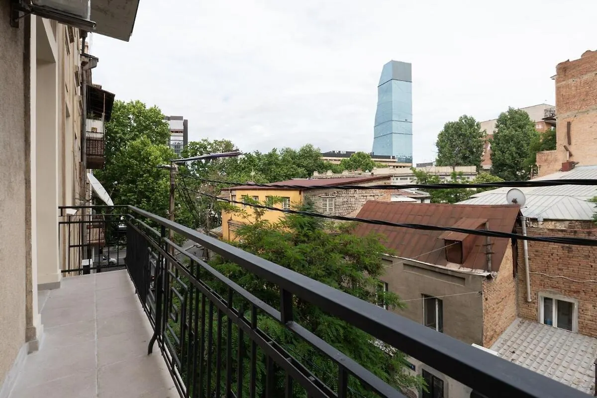 Modi Tbilisi - Boutique 2Br Flat Near Rustaveli Metro Station Apartman Grúzia